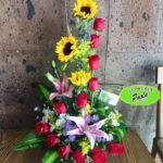 Docena de Rosas con Girasoles